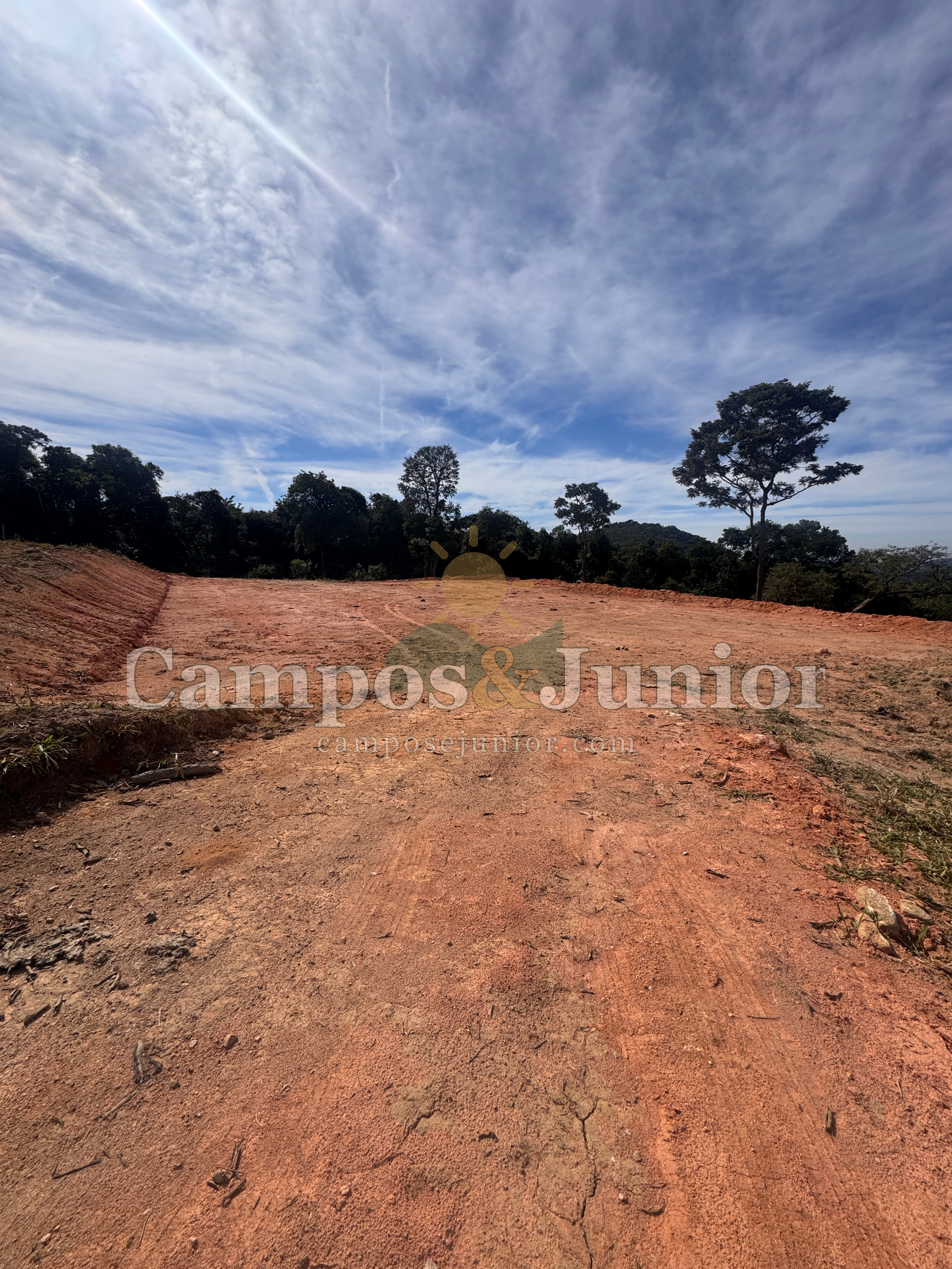 🏡 Terreno Rural de 20.000 m² em Itaguara/MG | Água, Energia e Fácil Acesso